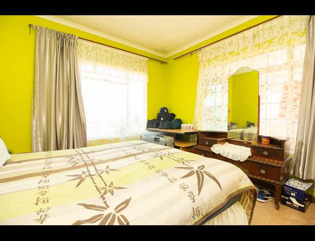 6 BEDROOM FREESTANDING FOR SALE IN MOBENI HEIGHTS